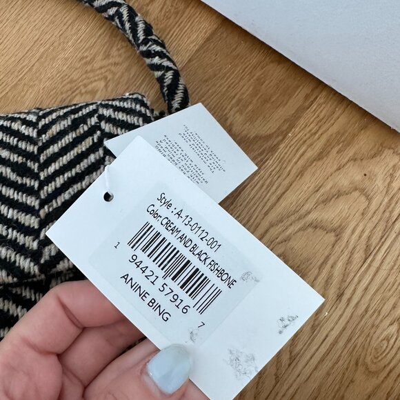 NWT Anine Bing Nico Shoulder Bag Fishbone Pattern Wool Blend Tweed Gold Lock - Picture 3 of 12